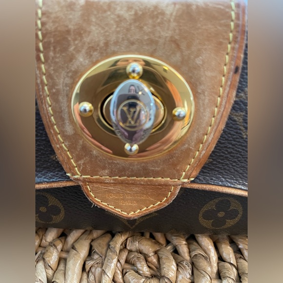 Louis Vuitton Monogram Clutch - Picture 4 of 11